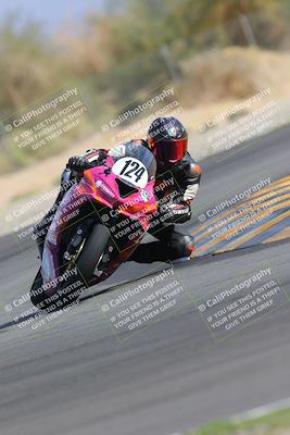 media/Nov-05-2022-SoCal Trackdays (Sat) [[f8d9b725ab]]/Turn 2 (1120am)/